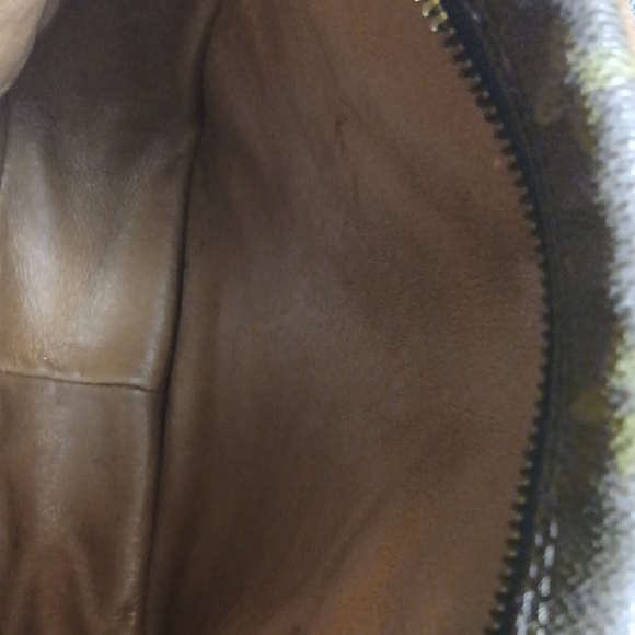 Louis Vuitton Brown Monogram Men's Bag - Picture 13 of 16